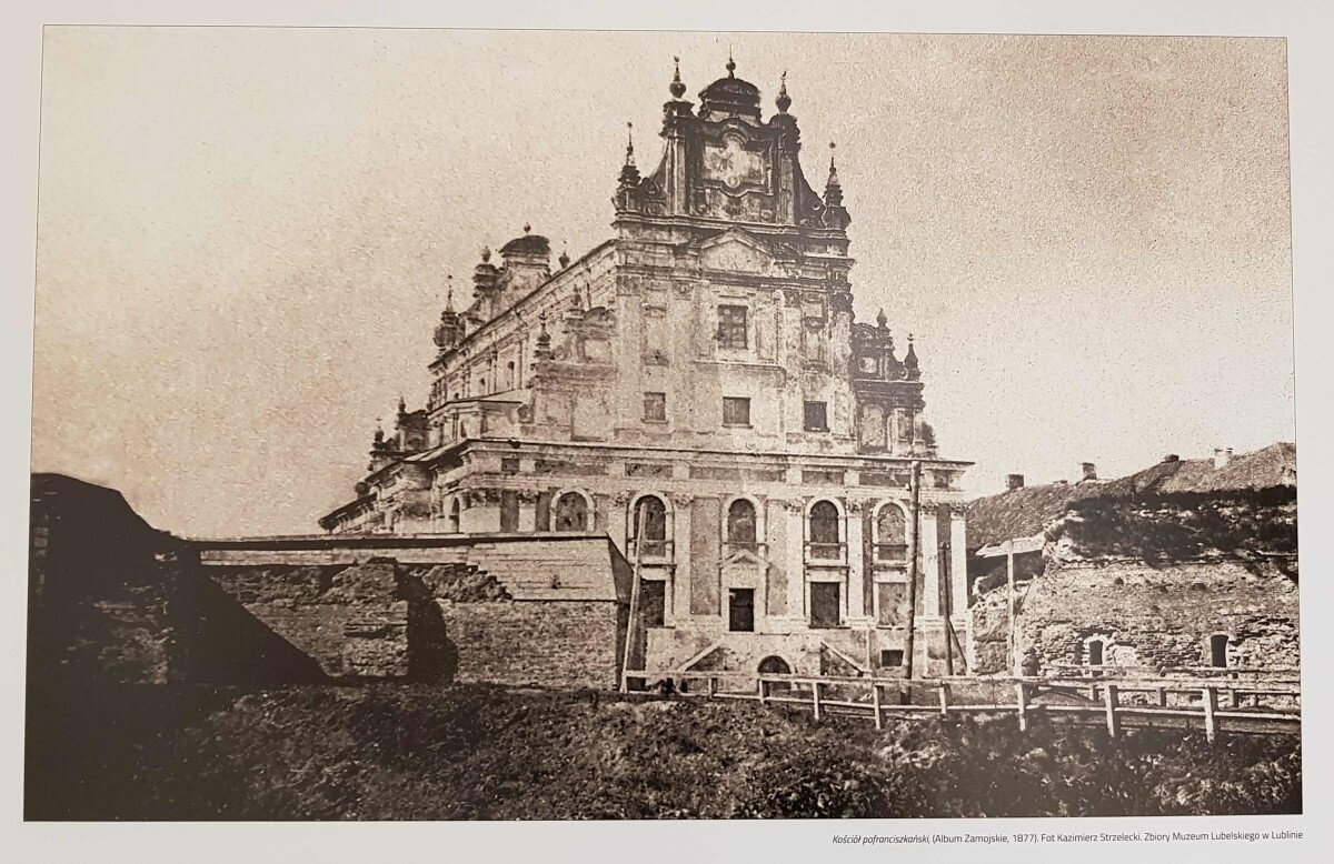 Zdjęcie kościoła z 1877 roku ze zbiorów Muzeum Lubelskiego w Lublinie